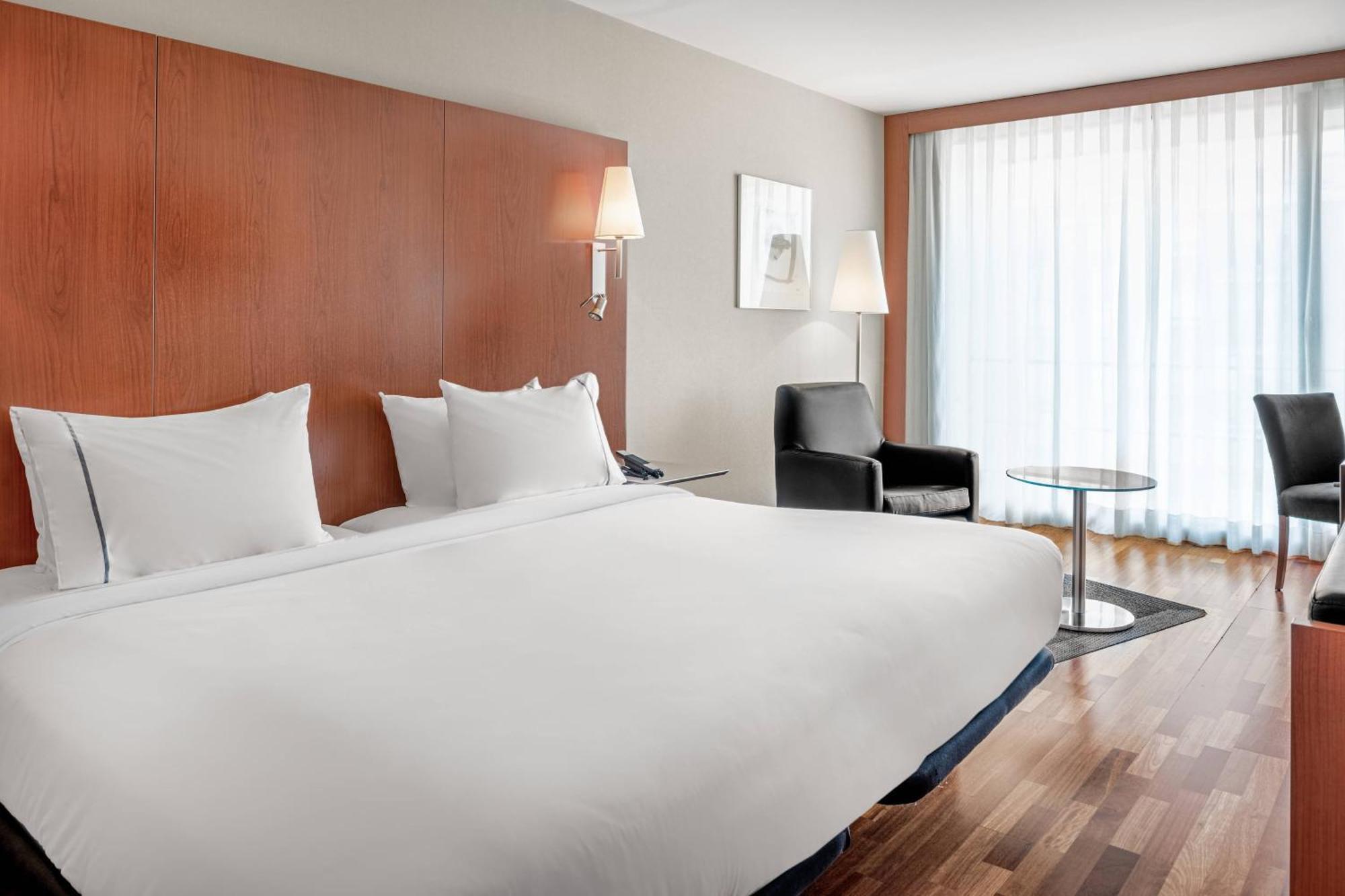 Ac Hotel La Rioja By Marriott Logrono Ngoại thất bức ảnh