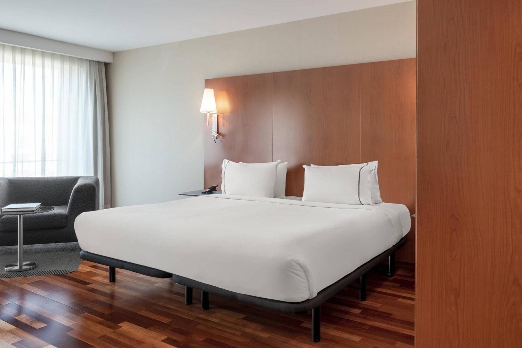 Ac Hotel La Rioja By Marriott Logrono Ngoại thất bức ảnh