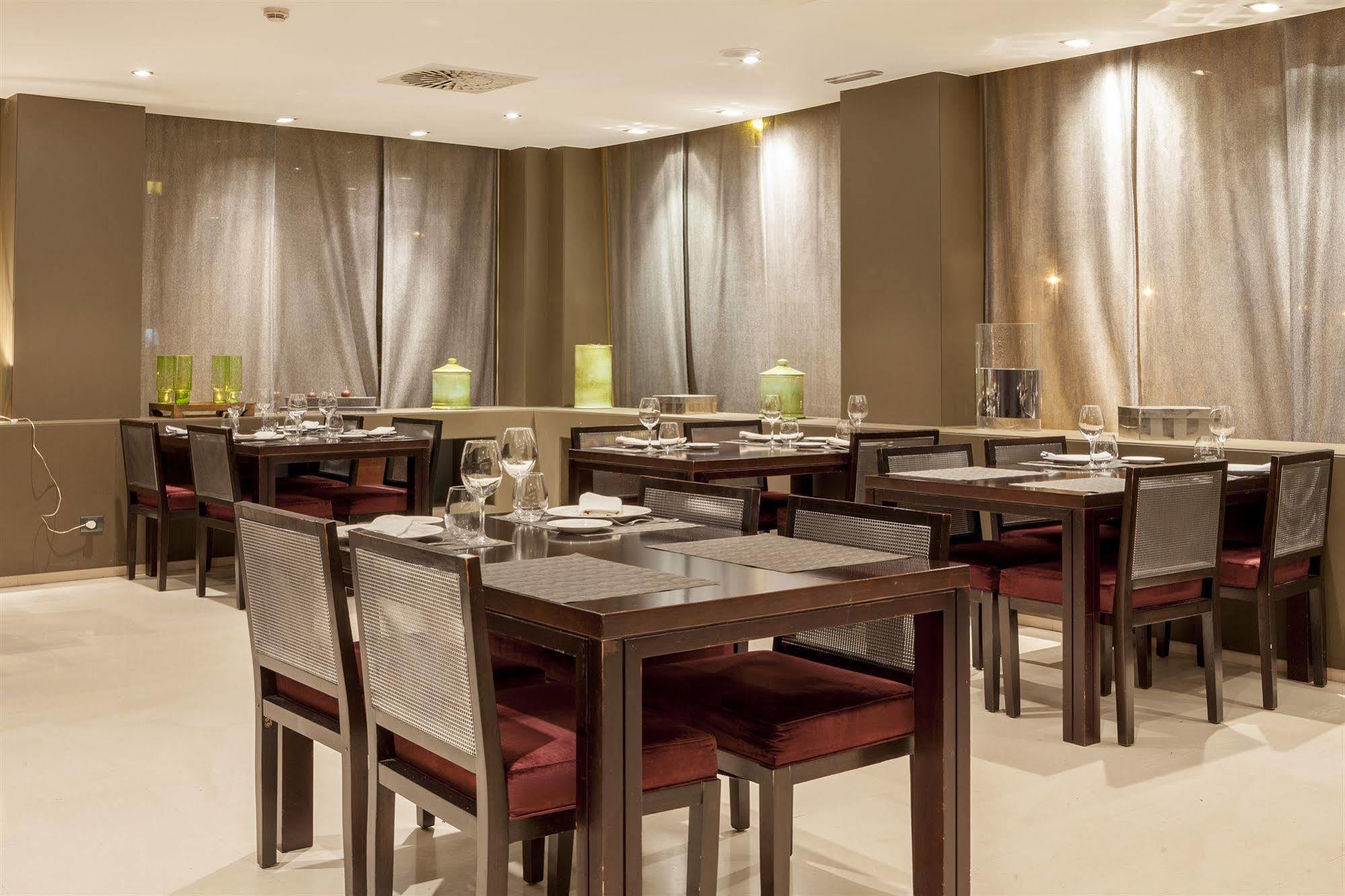 Ac Hotel La Rioja By Marriott Logrono Ngoại thất bức ảnh