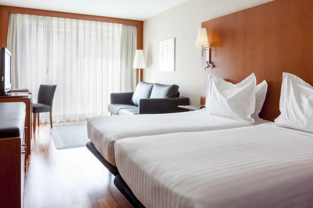 Ac Hotel La Rioja By Marriott Logrono Ngoại thất bức ảnh